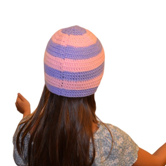 Beanie Hat Knit Crochet Purple Pink Stripes Girls 5-8 y.o. - Picture 1 of 5